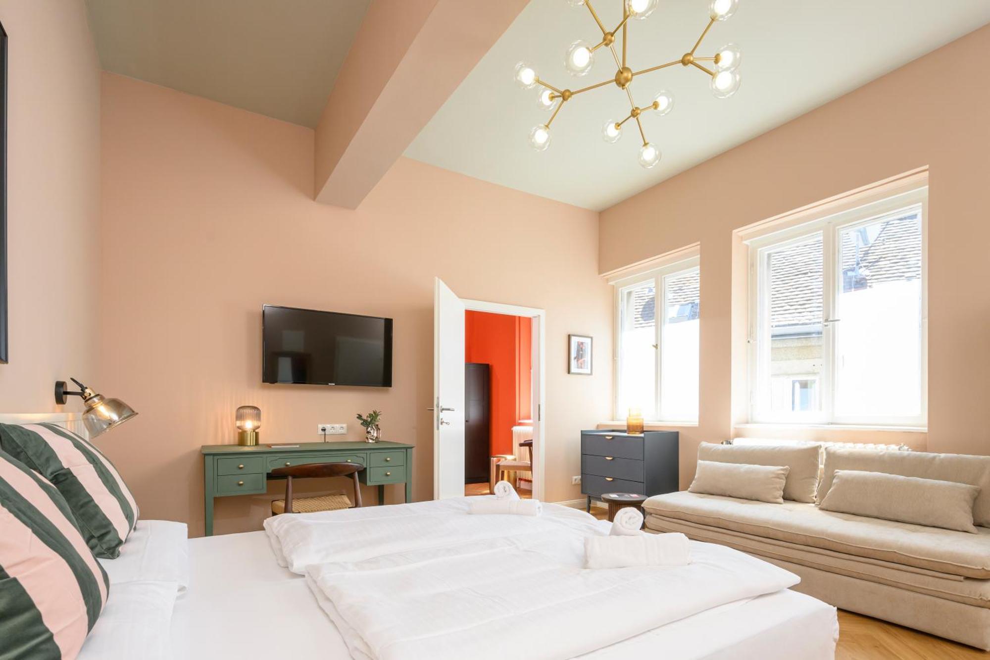 Palais Palffy Suits Vienna Luaran gambar