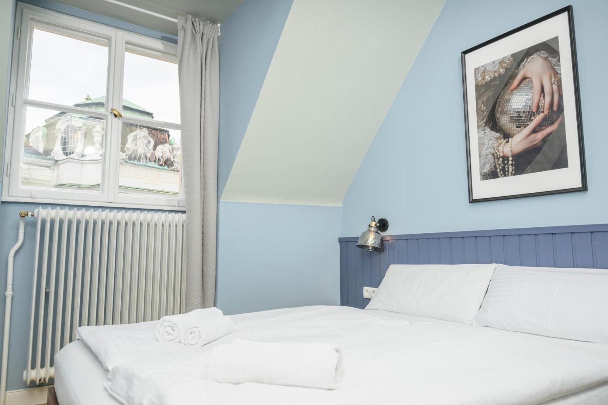 Palais Palffy Suits Vienna Luaran gambar