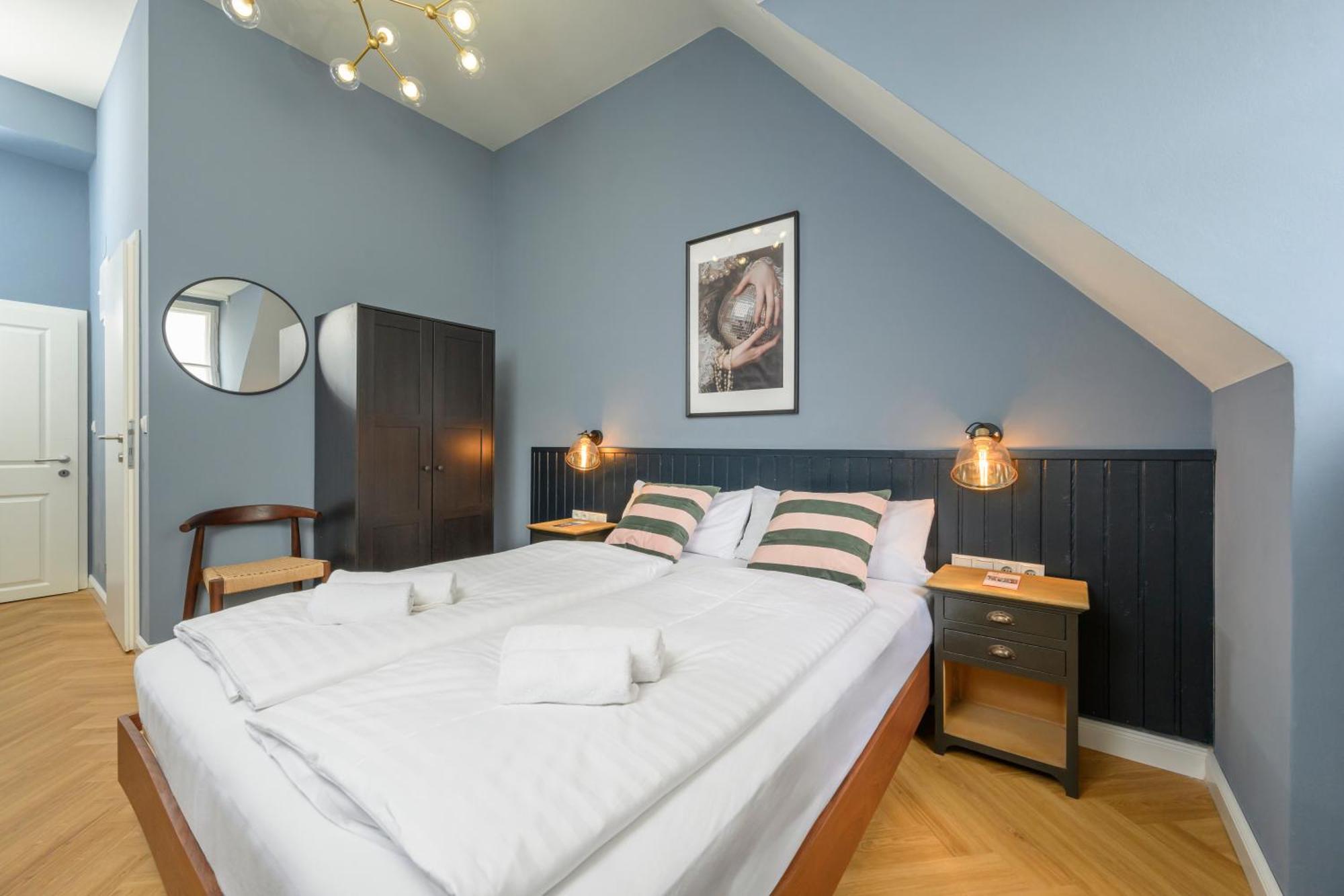 Palais Palffy Suits Vienna Luaran gambar