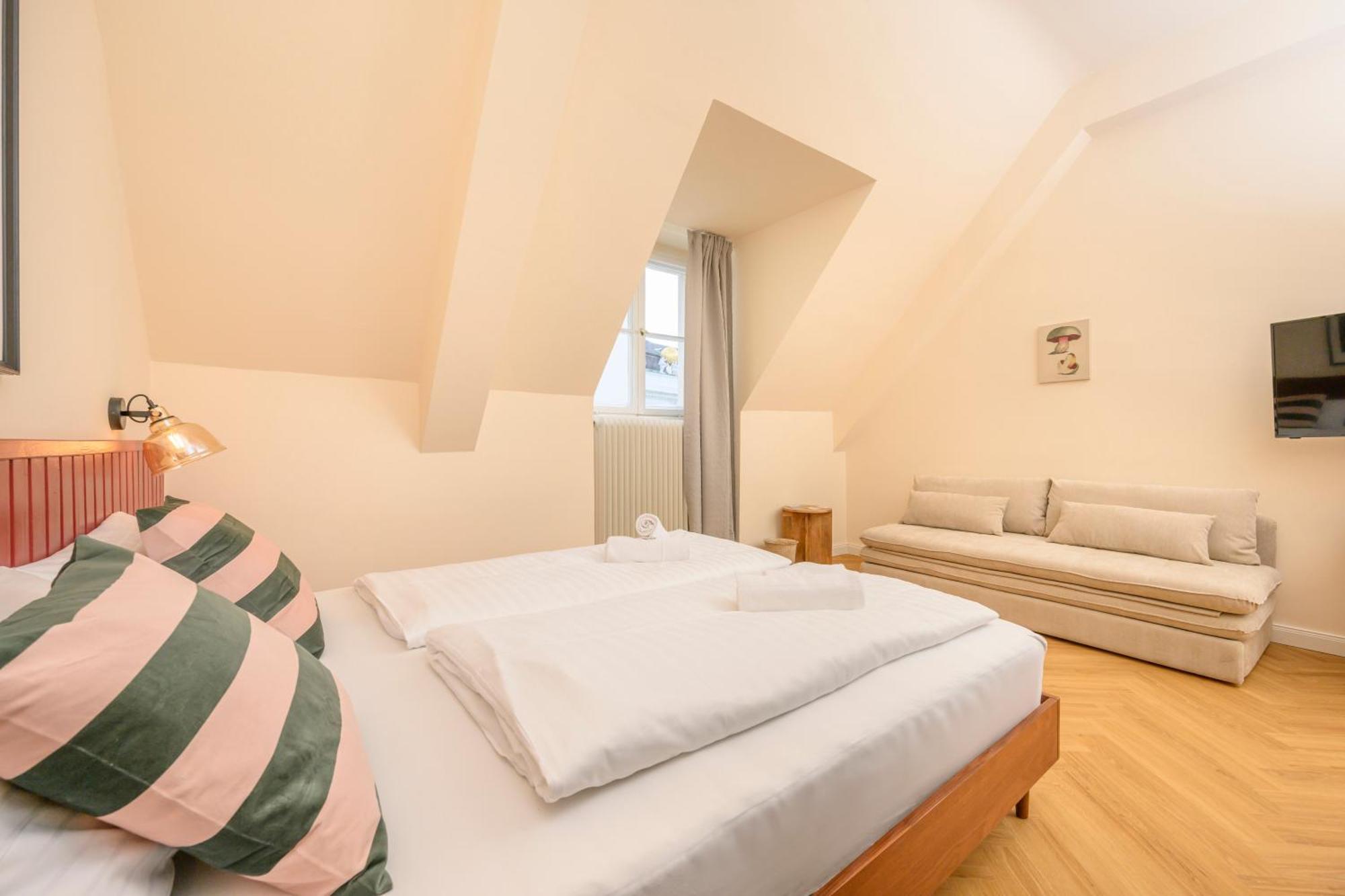 Palais Palffy Suits Vienna Luaran gambar