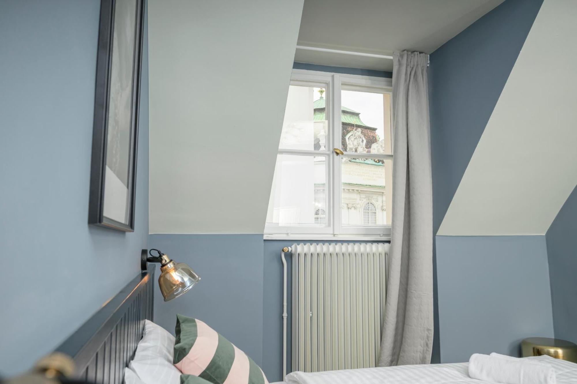 Palais Palffy Suits Vienna Luaran gambar