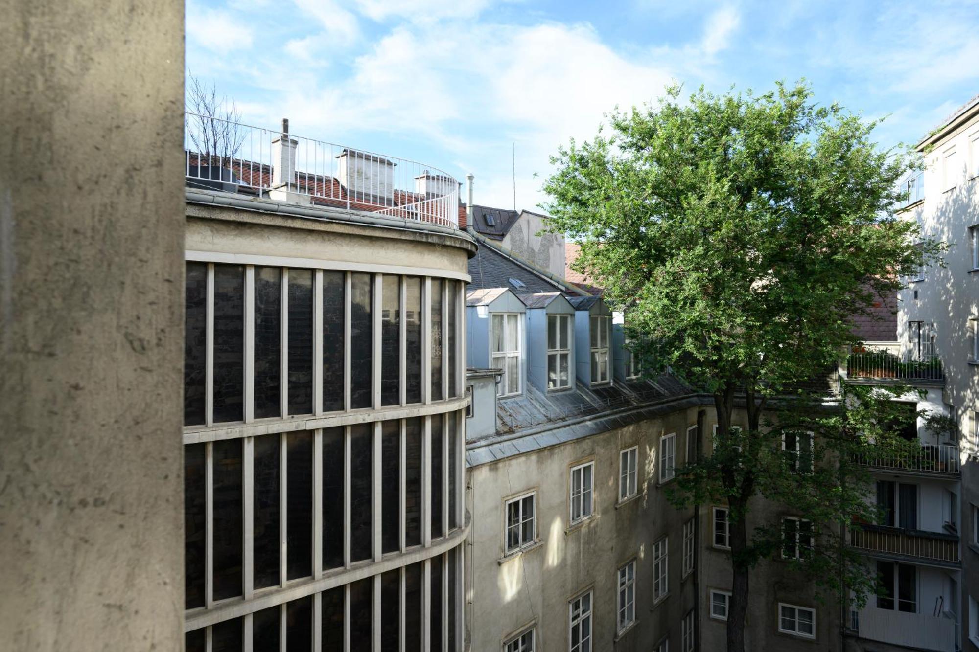 Palais Palffy Suits Vienna Luaran gambar