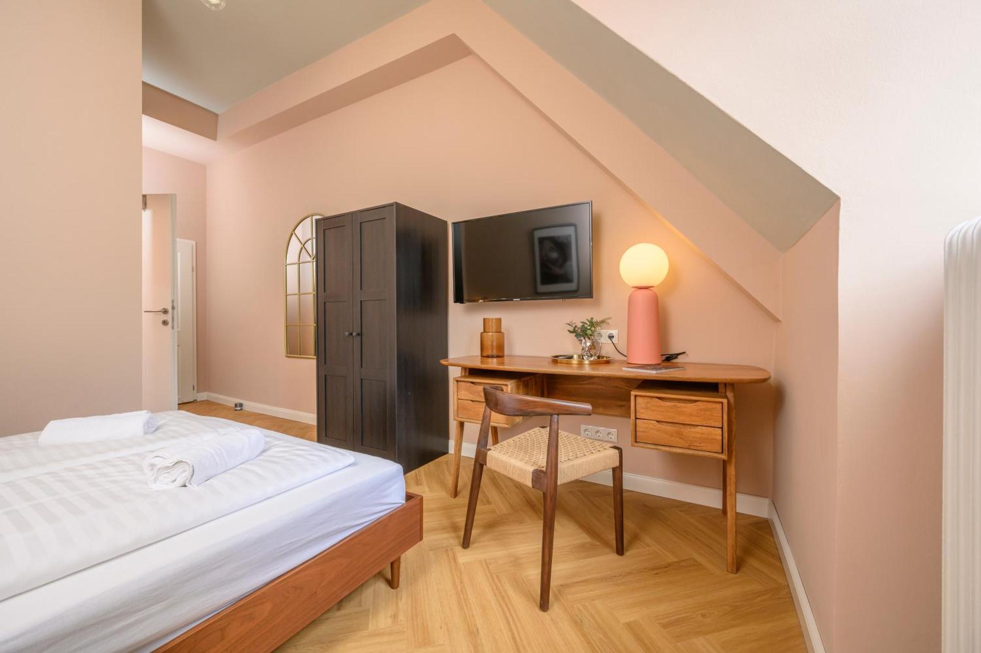 Palais Palffy Suits Vienna Luaran gambar