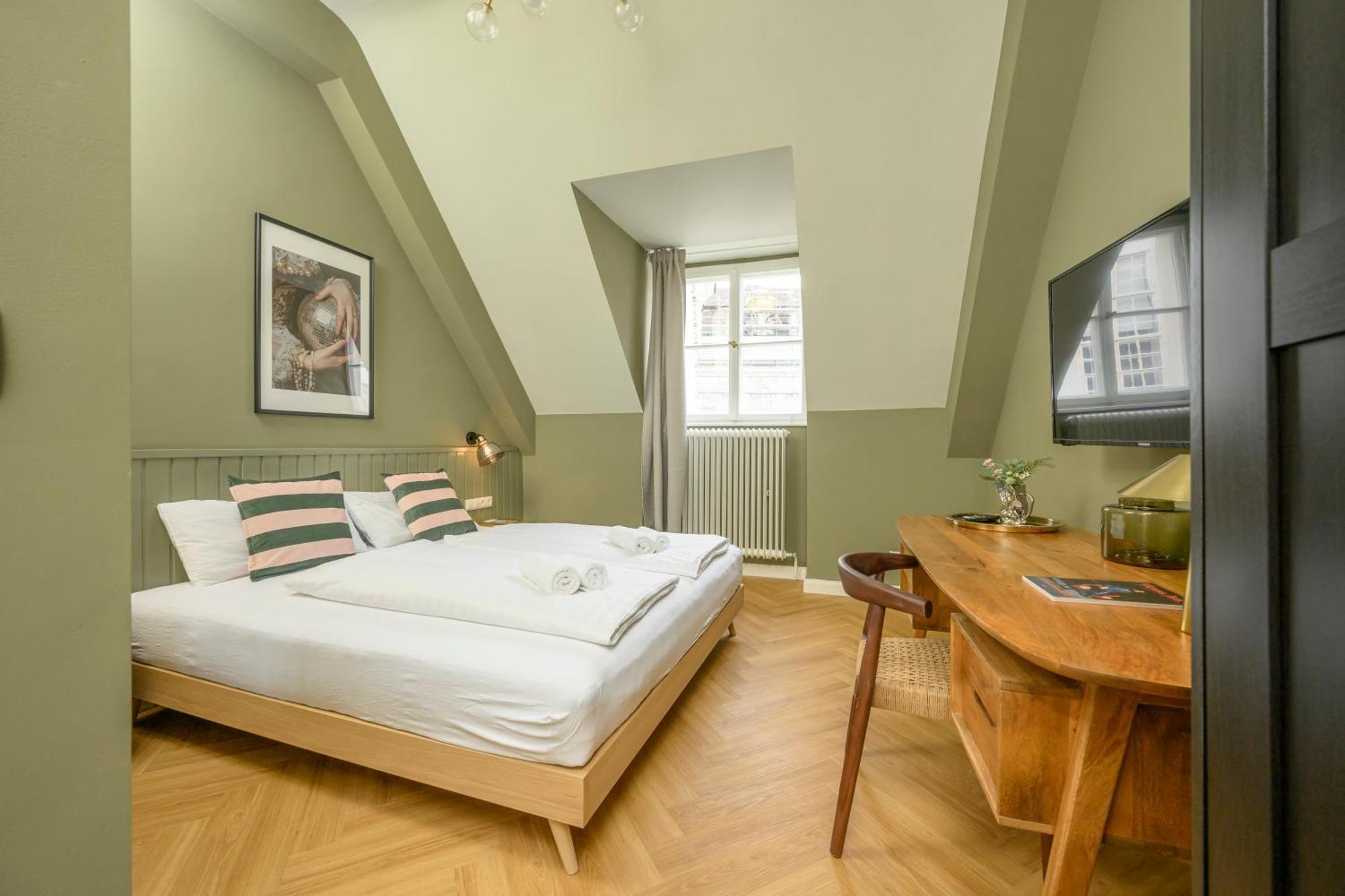 Palais Palffy Suits Vienna Luaran gambar