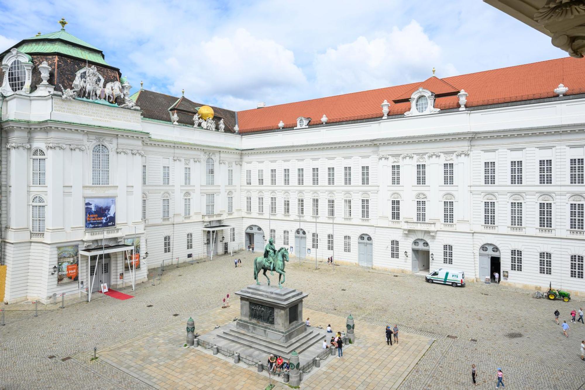 Palais Palffy Suits Vienna Luaran gambar
